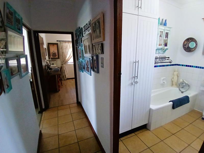 3 Bedroom Property for Sale in Stilbaai Wes Western Cape